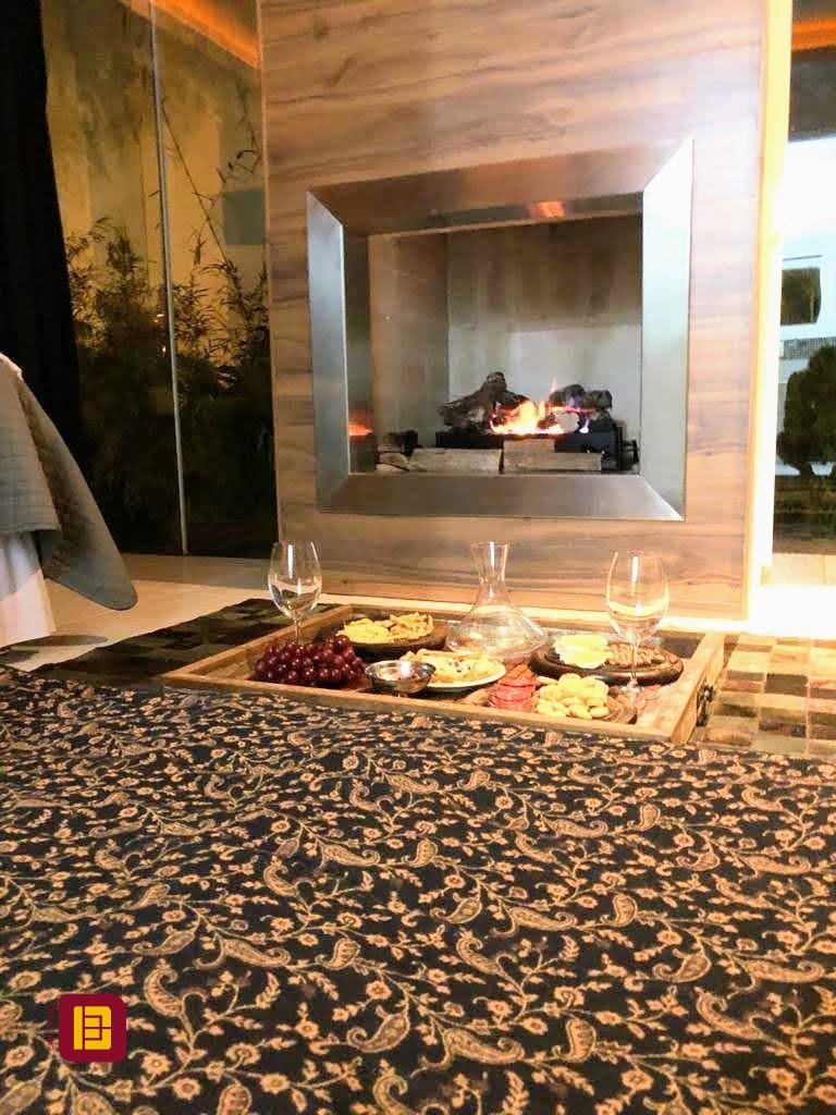Casa com 450m², 8 quartos (sendo 8 suítes), 5 garagens, no bairro Centro em Florianópolis
