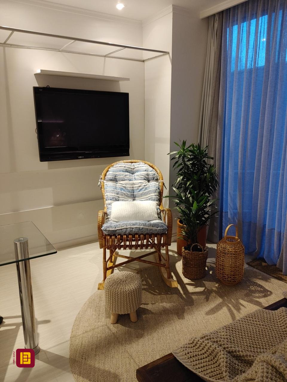 Casa com 450m², 8 quartos (sendo 8 suítes), 5 garagens, no bairro Centro em Florianópolis