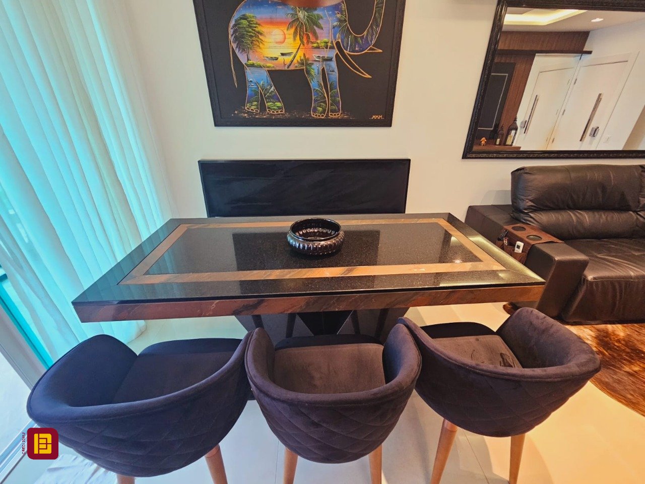 Cobertura com 191m², 4 quartos (sendo 2 suítes), 2 garagens, no bairro Campeche em Florianópolis