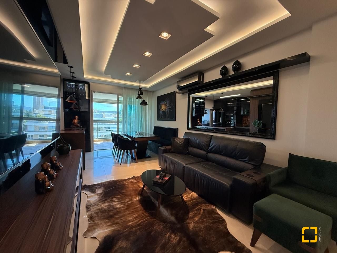 Cobertura com 191m², 4 quartos (sendo 2 suítes), 2 garagens, no bairro Campeche em Florianópolis