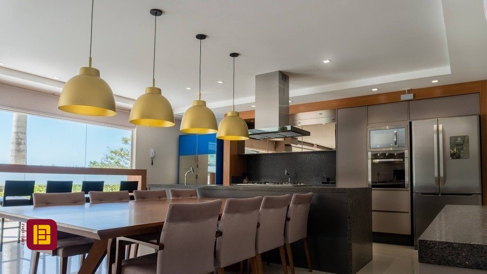 Cobertura com 191m², 4 quartos (sendo 2 suítes), 2 garagens, no bairro Campeche em Florianópolis