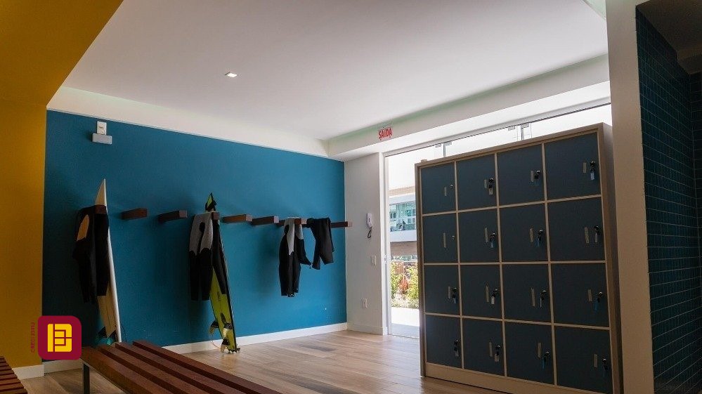 Cobertura com 191m², 4 quartos (sendo 2 suítes), 2 garagens, no bairro Campeche em Florianópolis