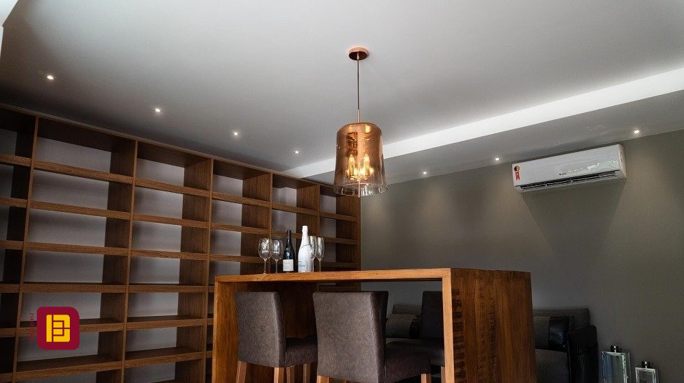 Cobertura com 191m², 4 quartos (sendo 2 suítes), 2 garagens, no bairro Campeche em Florianópolis