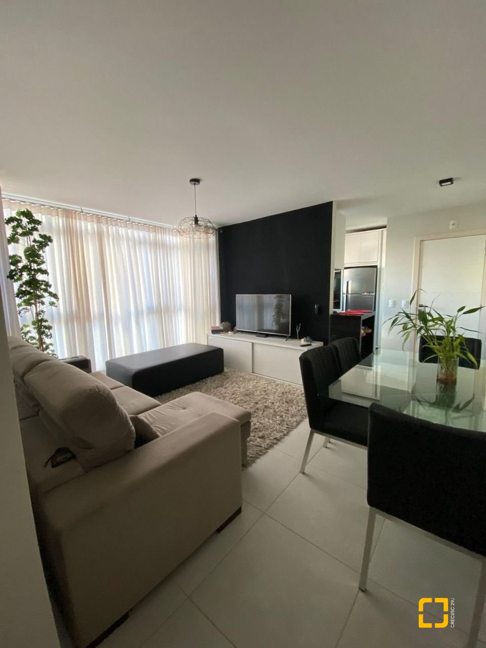 Apartamento com 67m², 3 quartos (sendo 1 suíte), 1 garagem, no bairro Centro em Florianópolis