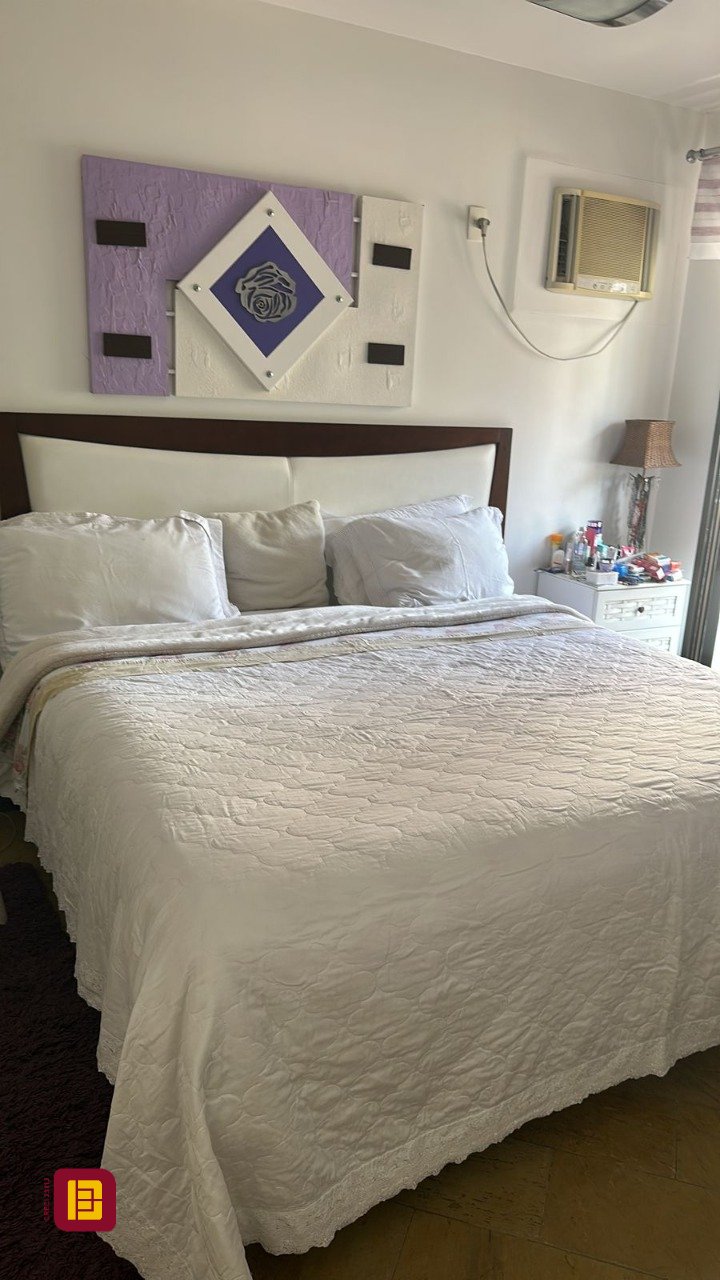Apartamento com 170m², 5 quartos (sendo 2 suítes), 3 garagens, no bairro Centro em Florianópolis