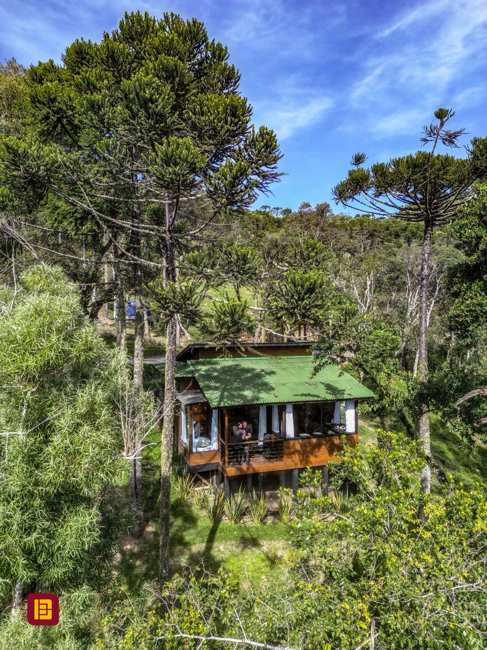 Sítio com 130m², 3 quartos (sendo 3 suítes), 3 garagens, no bairro Centro em Urubici