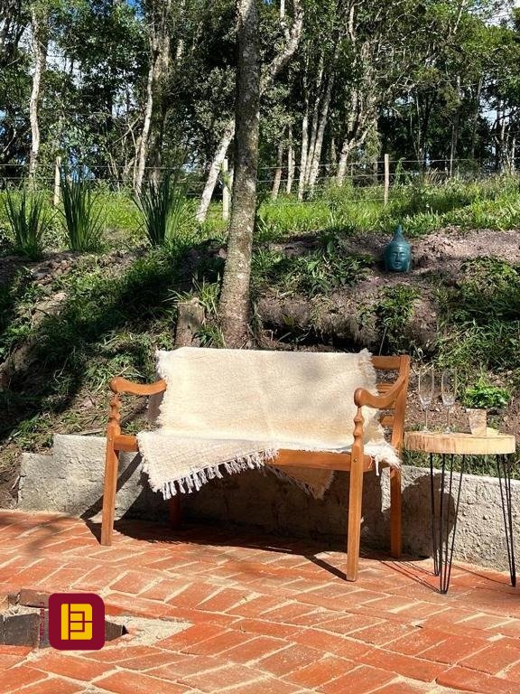 Sítio com 130m², 3 quartos (sendo 3 suítes), 3 garagens, no bairro Centro em Urubici