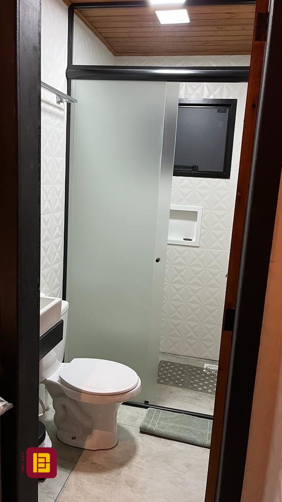 Sítio com 130m², 3 quartos (sendo 3 suítes), 3 garagens, no bairro Centro em Urubici