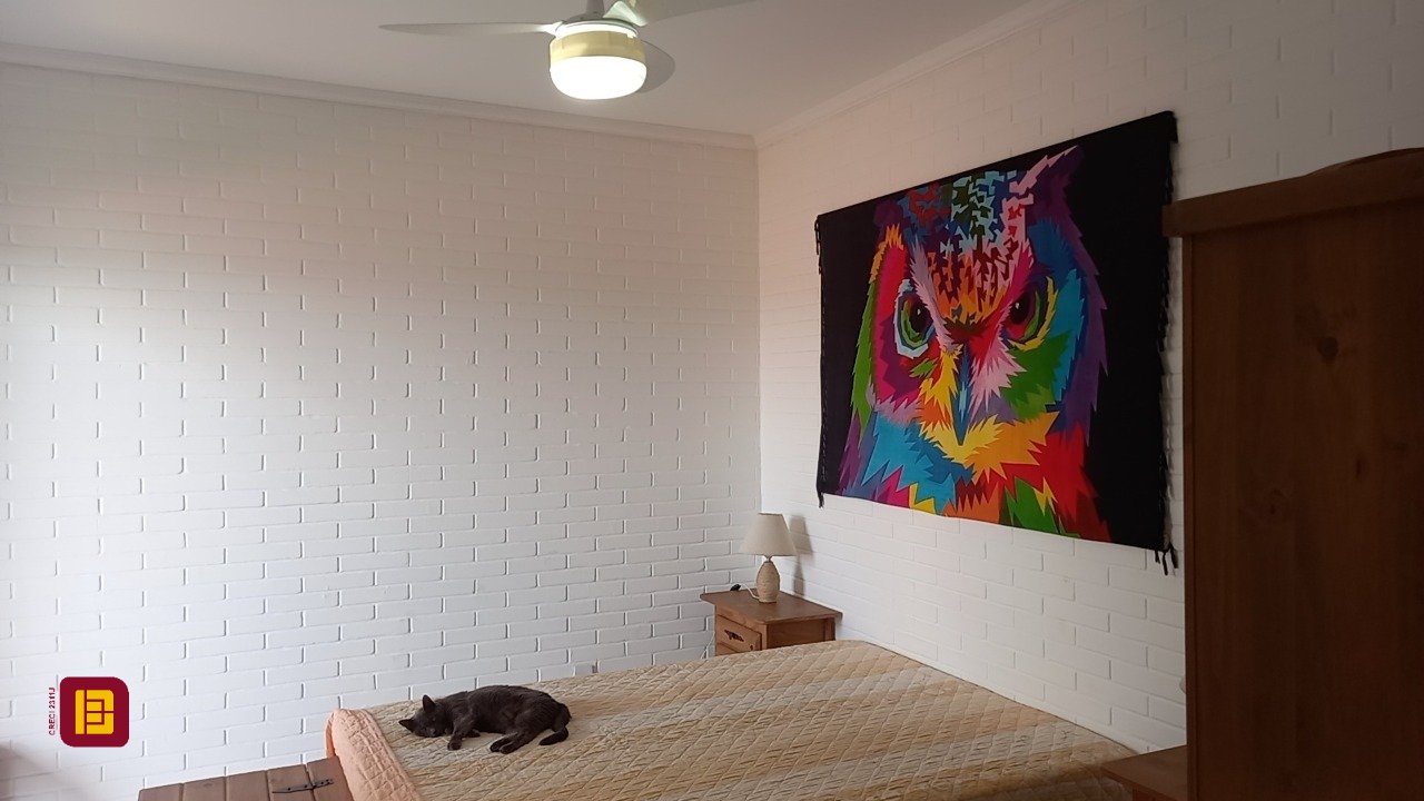 Casa com 136m², 4 quartos (sendo 1 suíte), 2 garagens, no bairro Campeche em Florianópolis