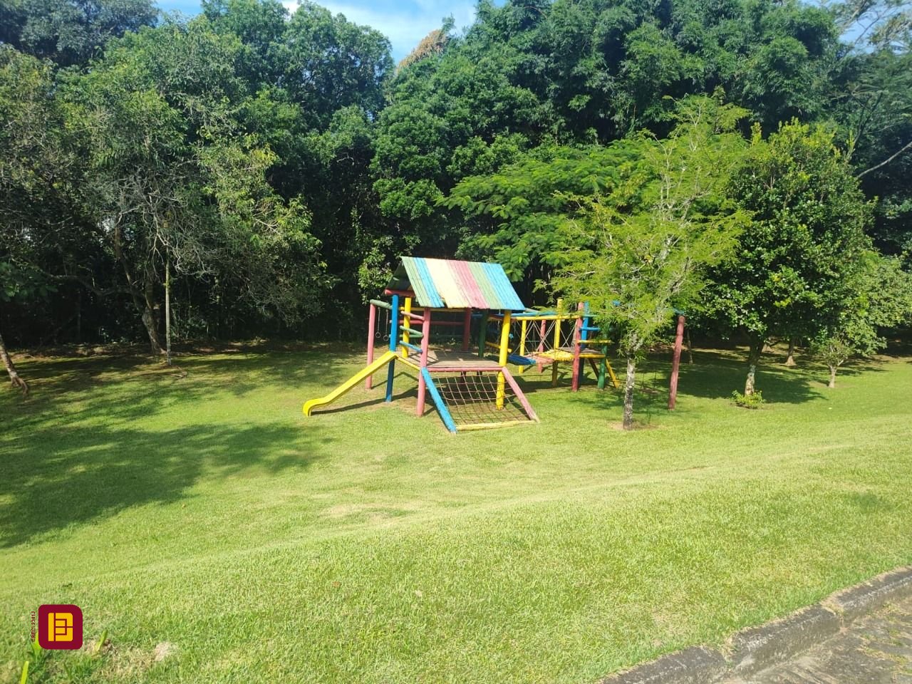 Terreno com 1312m², no bairro Córrego Grande em Florianópolis