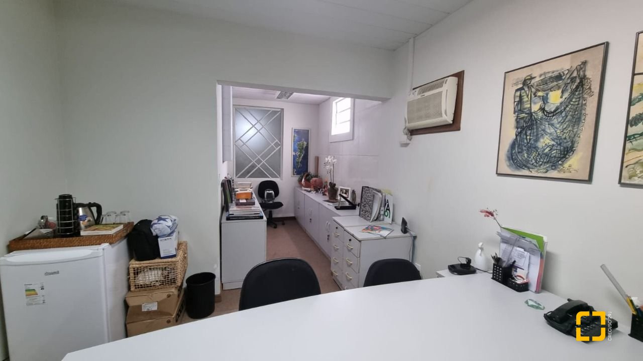 Prédio com 361m², 6 garagens, no bairro Centro em Florianópolis
