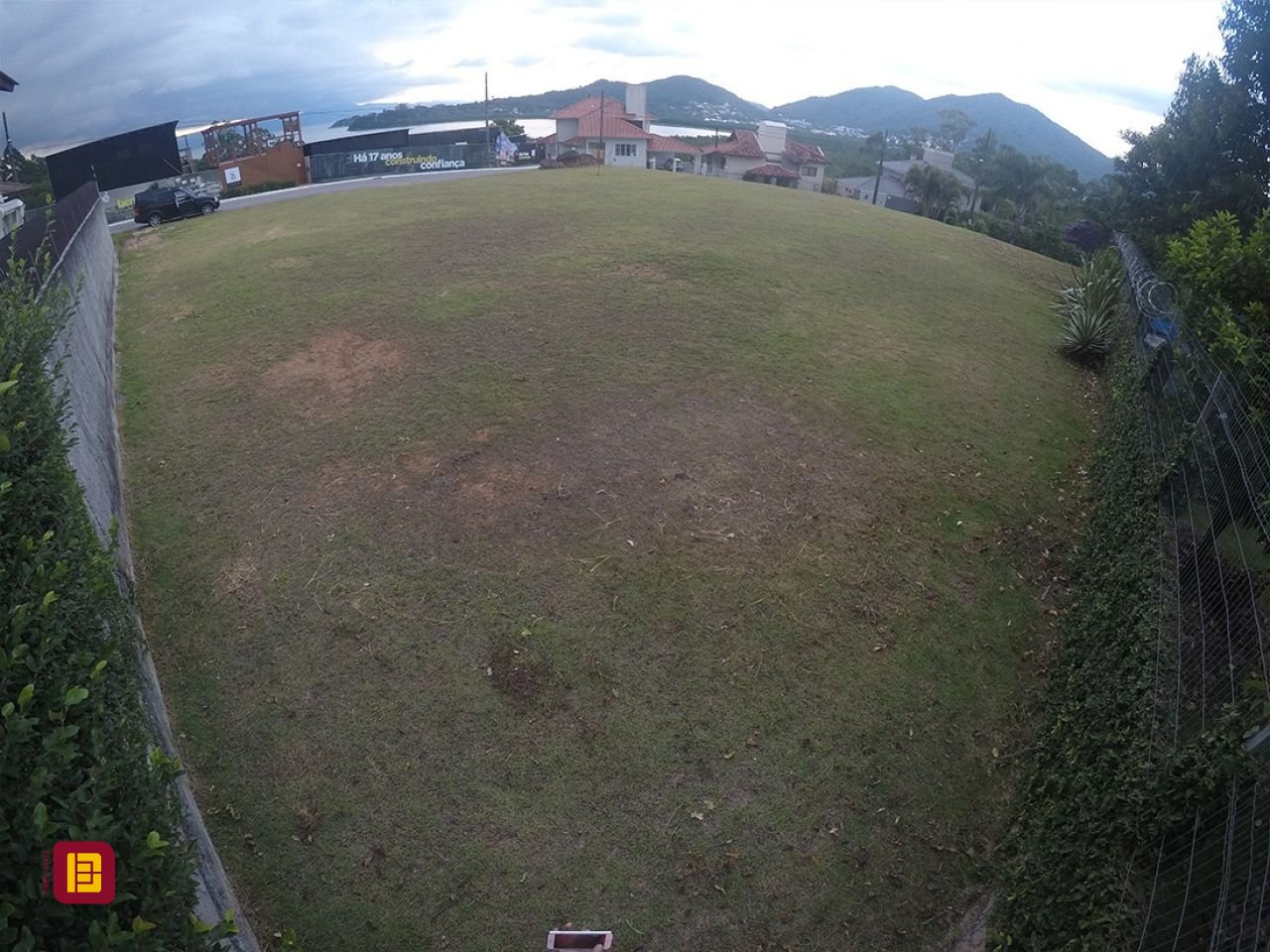 Terreno com 906m², no bairro João Paulo em Florianópolis