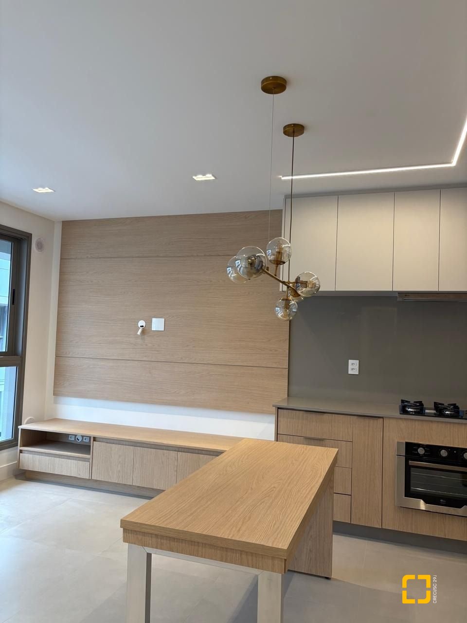Apartamento com 42m², 1 quarto, 1 garagem, no bairro Estreito em Florianópolis