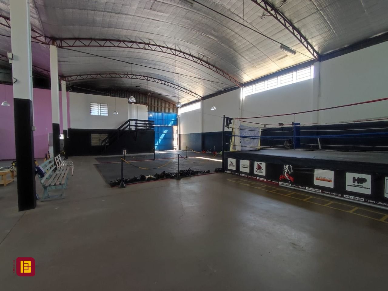 Galpão com 745m², 10 garagens, no bairro Bela Vista em Palhoça