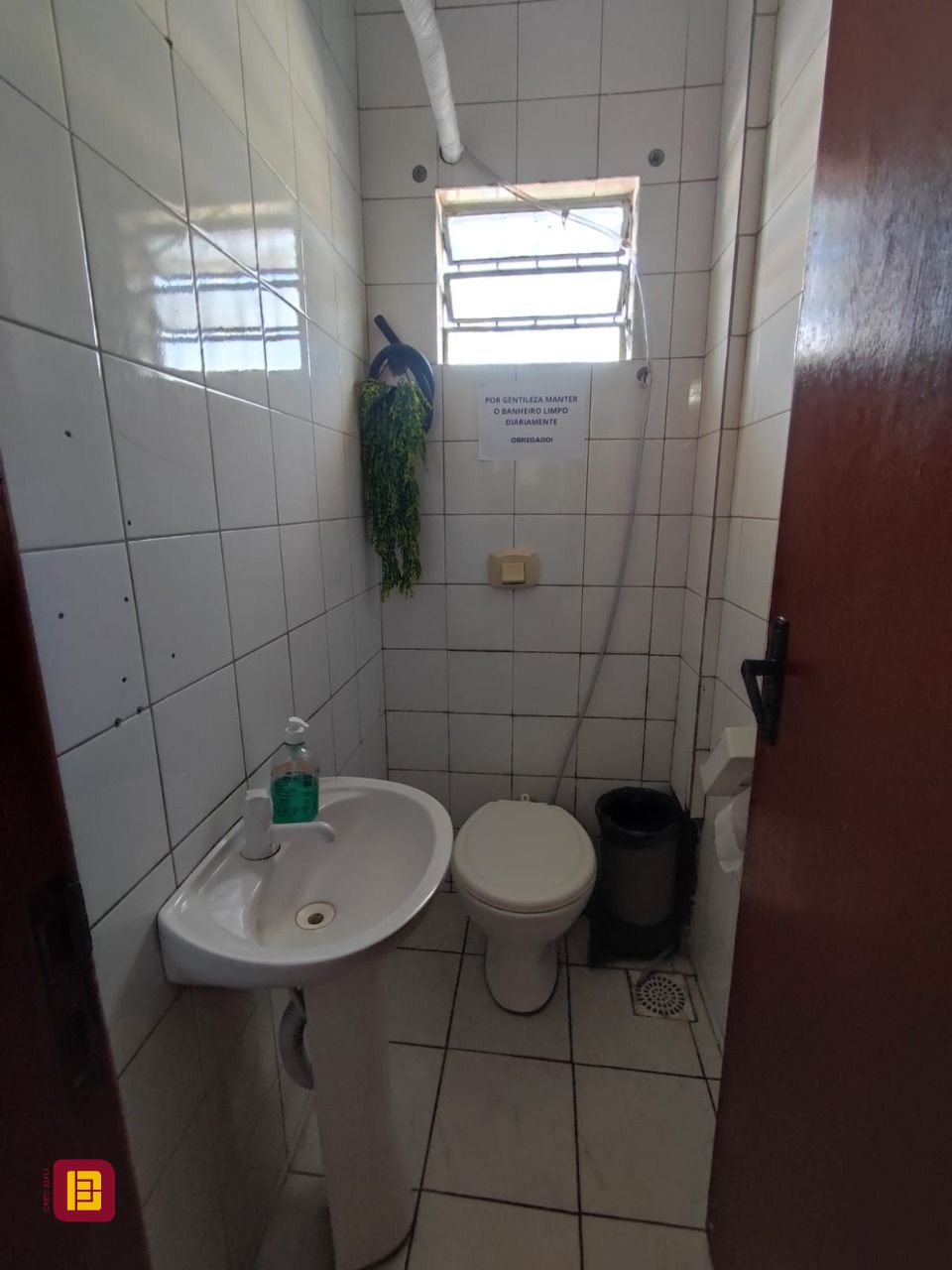 Galpão com 745m², 10 garagens, no bairro Bela Vista em Palhoça