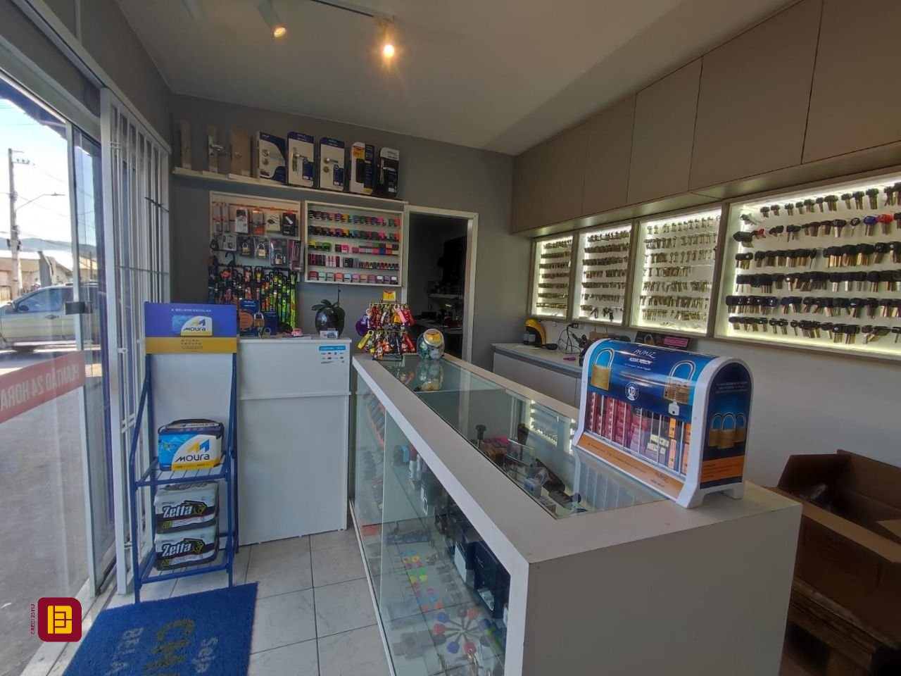 Galpão com 745m², 10 garagens, no bairro Bela Vista em Palhoça
