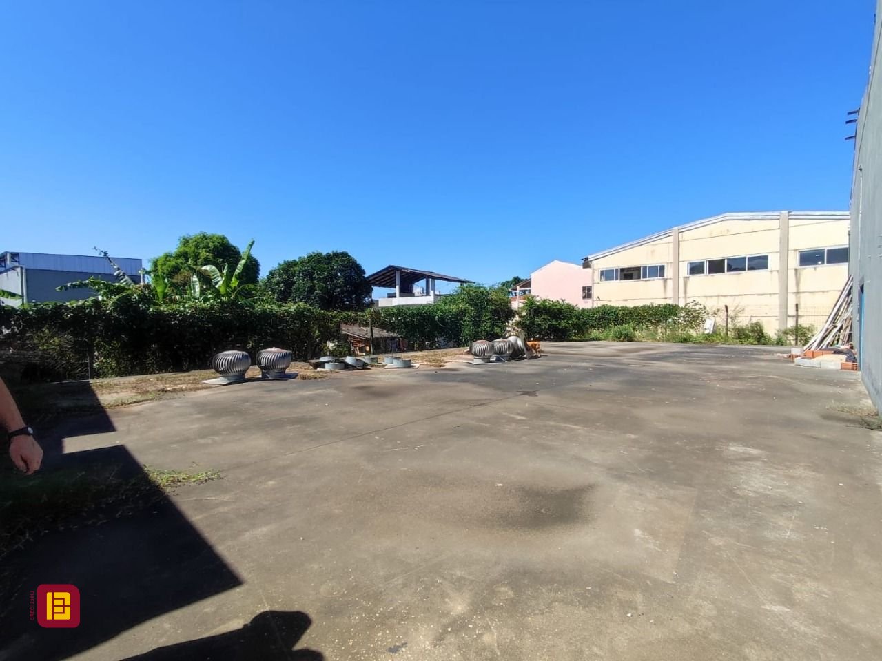 Galpão com 745m², 10 garagens, no bairro Bela Vista em Palhoça