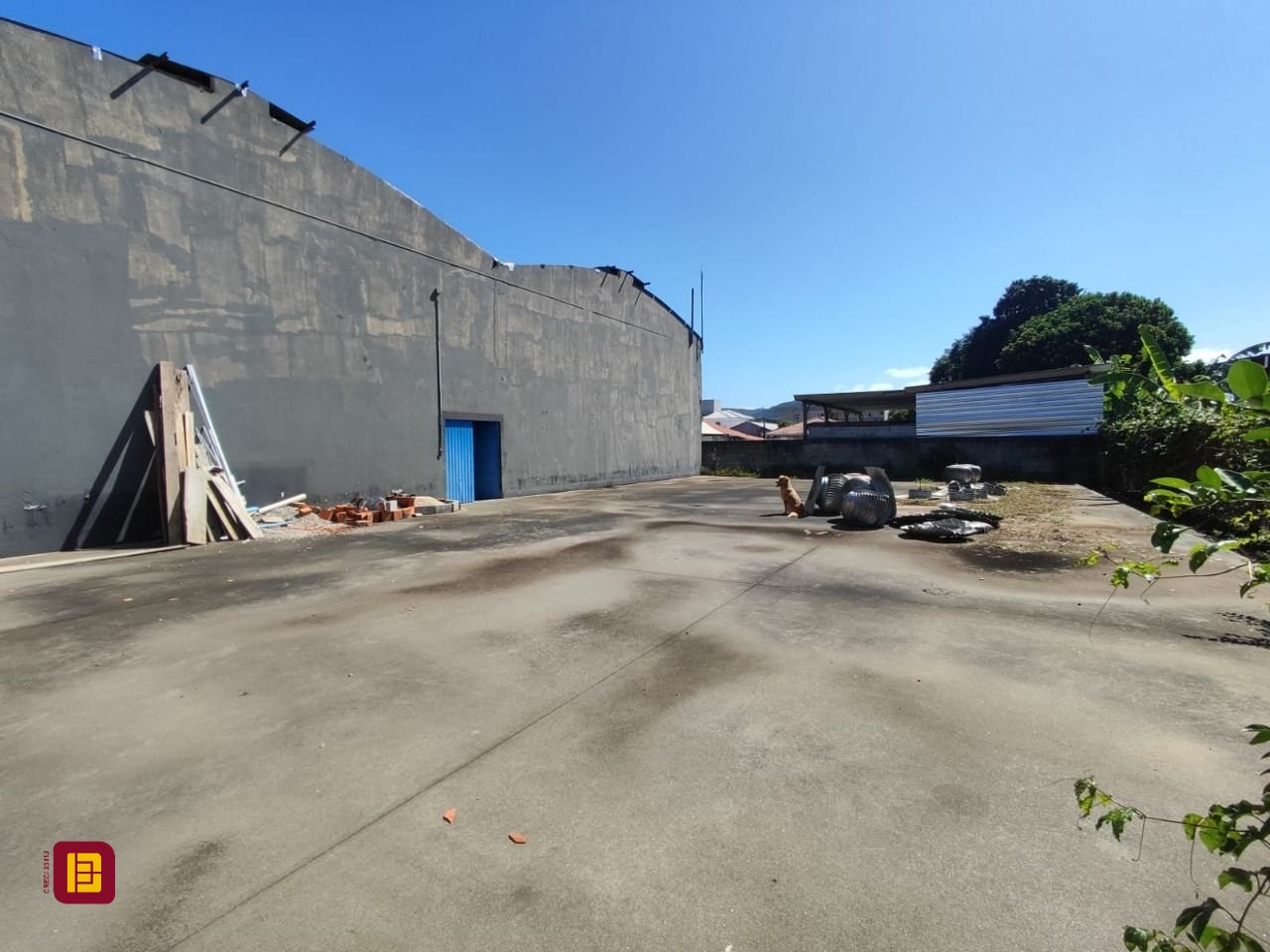 Galpão com 745m², 10 garagens, no bairro Bela Vista em Palhoça