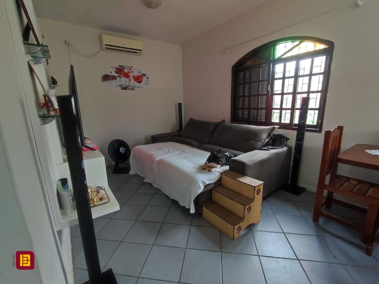 Casa com 100m², 3 quartos, 2 garagens, no bairro Areias em São José