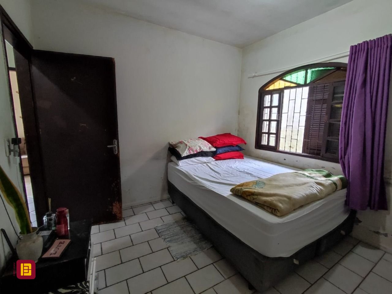 Casa com 100m², 3 quartos, 2 garagens, no bairro Areias em São José