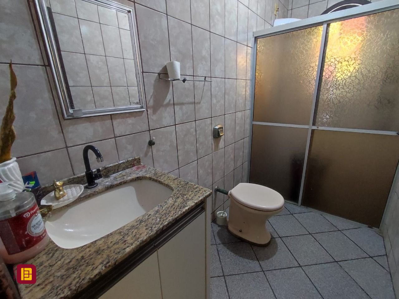Casa com 100m², 3 quartos, 2 garagens, no bairro Areias em São José