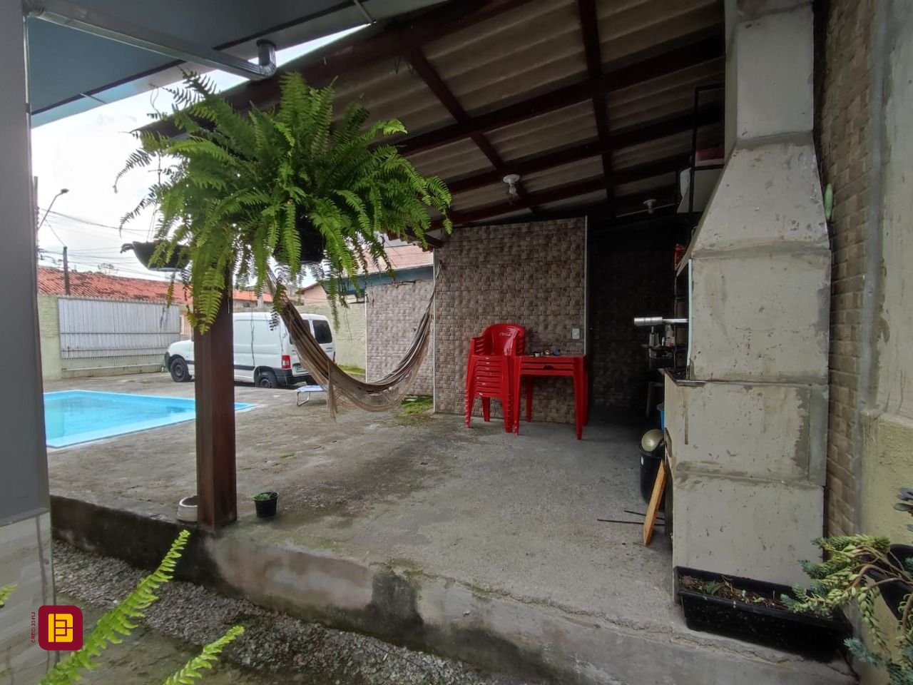 Casa com 100m², 3 quartos, 2 garagens, no bairro Areias em São José