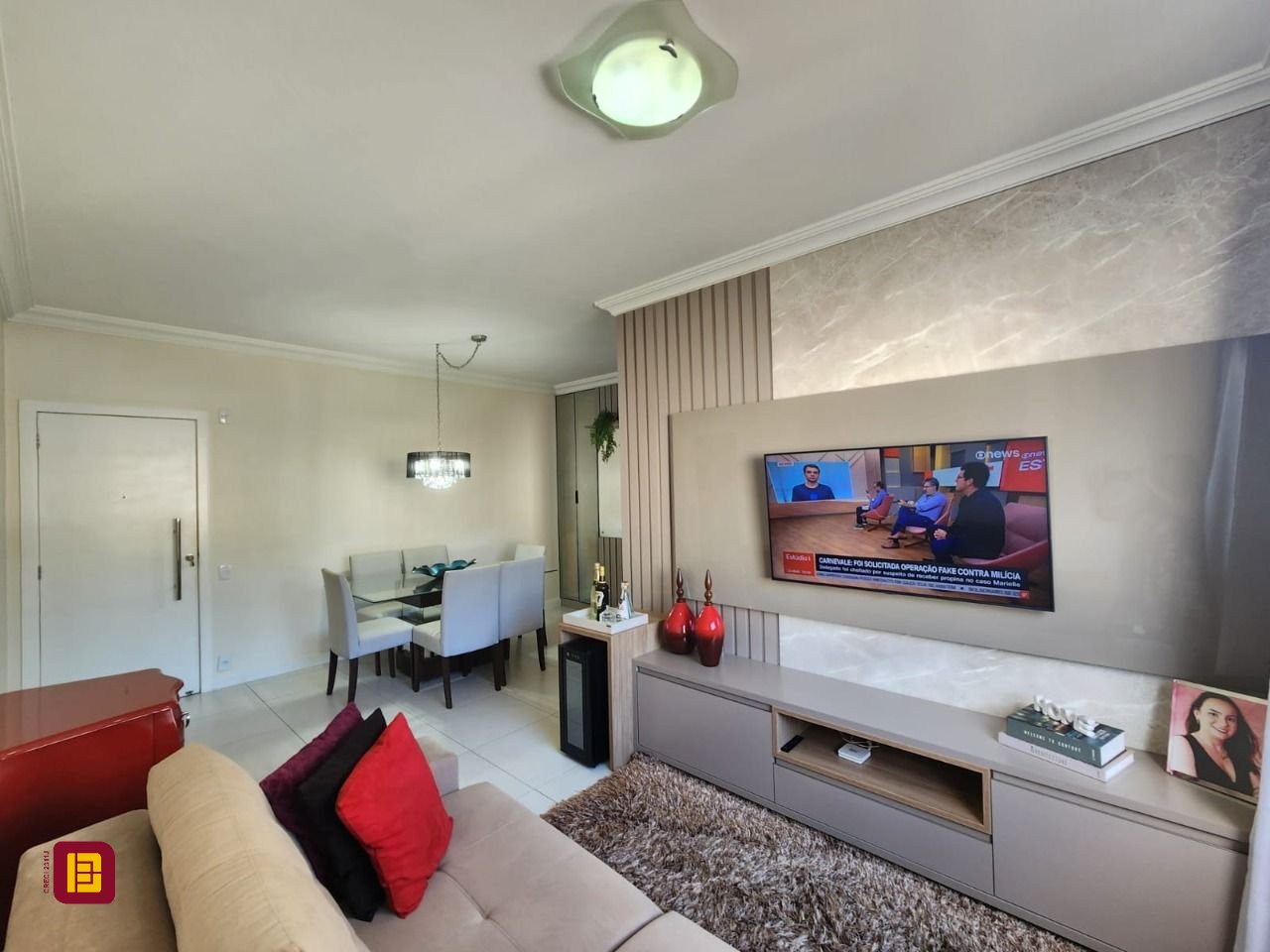 Apartamento com 66m², 3 quartos (sendo 1 suíte), 2 garagens, no bairro Centro em Florianópolis