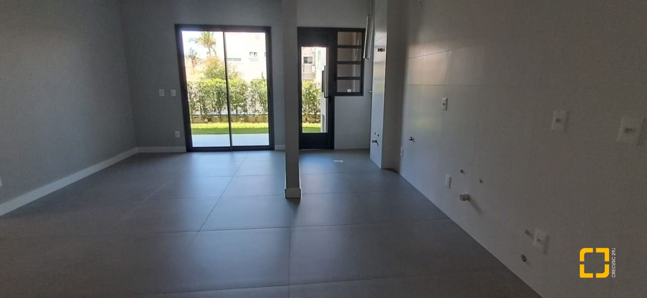 Apartamento com 91m², 4 quartos (sendo 1 suíte), 2 garagens, no bairro Ingleses em Florianópolis