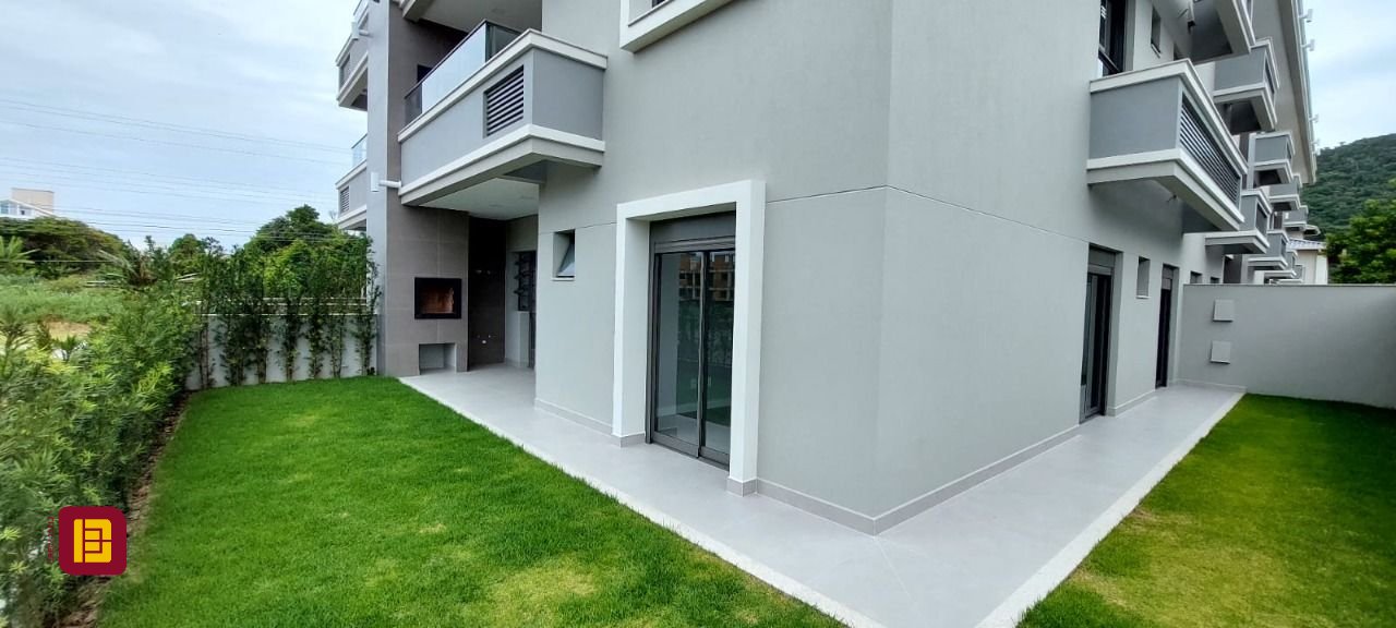 Apartamento com 91m², 4 quartos (sendo 1 suíte), 2 garagens, no bairro Ingleses em Florianópolis