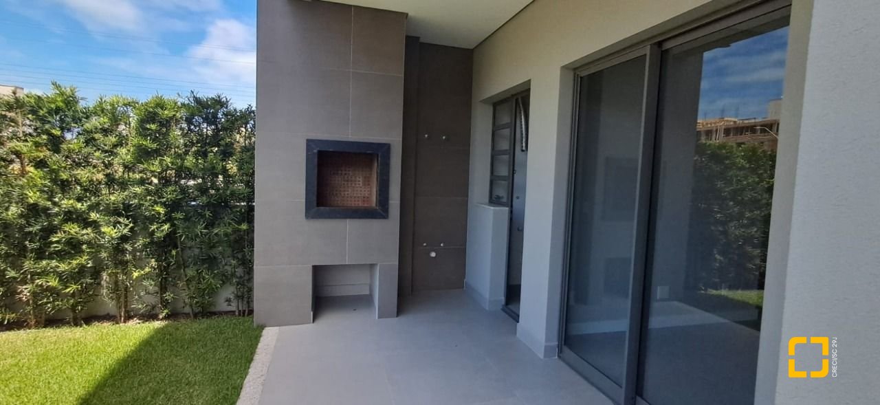 Apartamento com 91m², 4 quartos (sendo 1 suíte), 2 garagens, no bairro Ingleses em Florianópolis