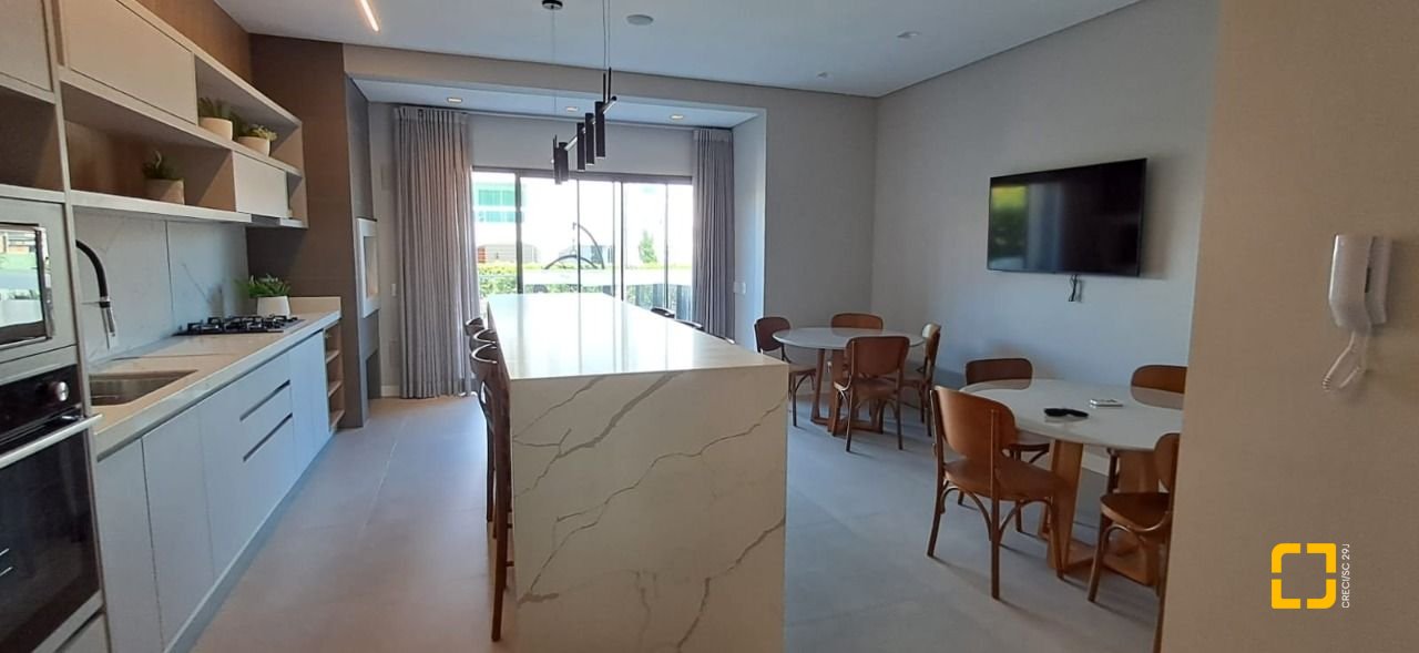 Apartamento com 91m², 4 quartos (sendo 1 suíte), 2 garagens, no bairro Ingleses em Florianópolis