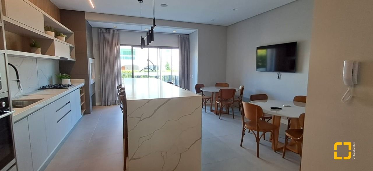 Apartamento com 91m², 4 quartos (sendo 1 suíte), 2 garagens, no bairro Ingleses em Florianópolis
