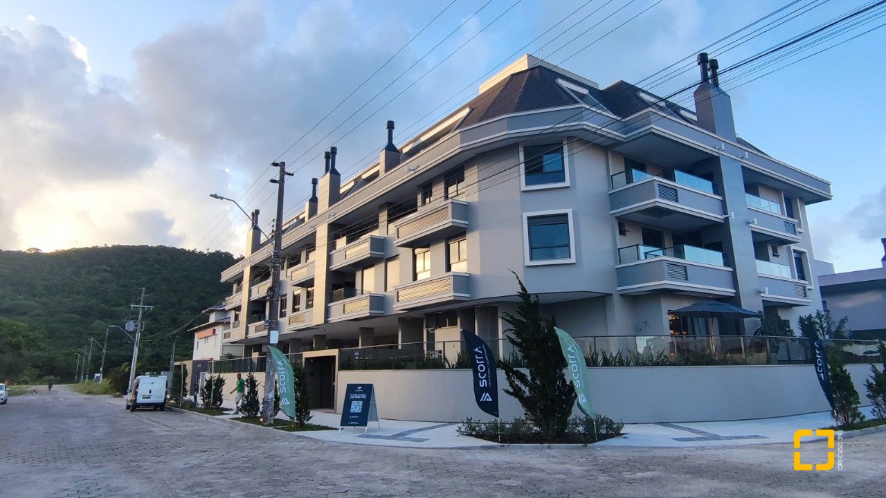 Apartamento com 91m², 4 quartos (sendo 1 suíte), 2 garagens, no bairro Ingleses em Florianópolis