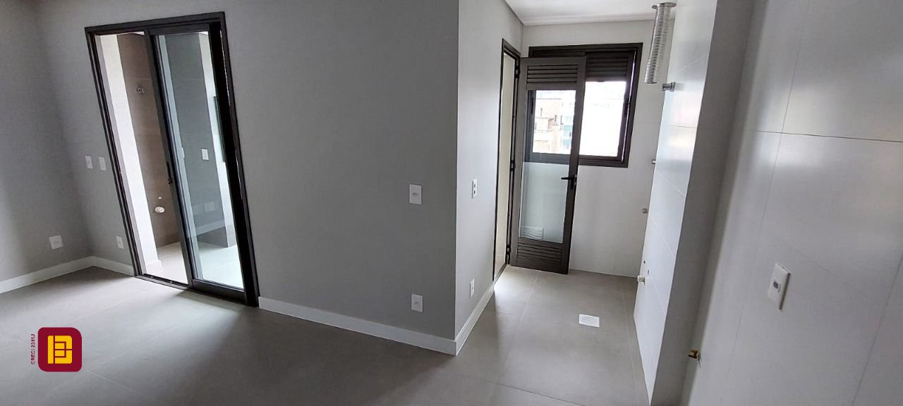 Apartamento com 72m², 3 quartos (sendo 1 suíte), 1 garagem, no bairro Ingleses em Florianópolis