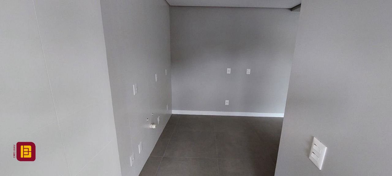 Apartamento com 72m², 3 quartos (sendo 1 suíte), 1 garagem, no bairro Ingleses em Florianópolis