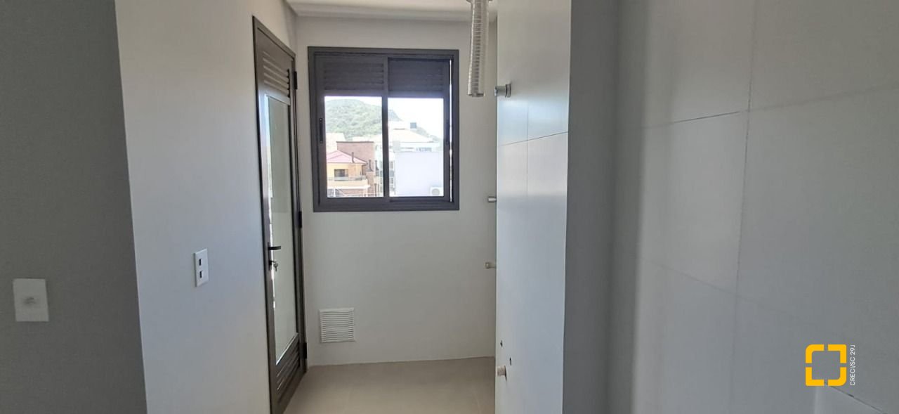 Apartamento com 72m², 3 quartos (sendo 1 suíte), 1 garagem, no bairro Ingleses em Florianópolis