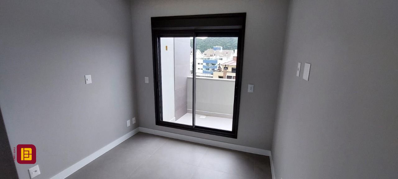 Apartamento com 72m², 3 quartos (sendo 1 suíte), 1 garagem, no bairro Ingleses em Florianópolis