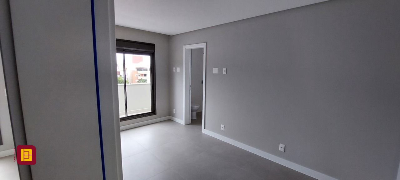 Apartamento com 72m², 3 quartos (sendo 1 suíte), 1 garagem, no bairro Ingleses em Florianópolis