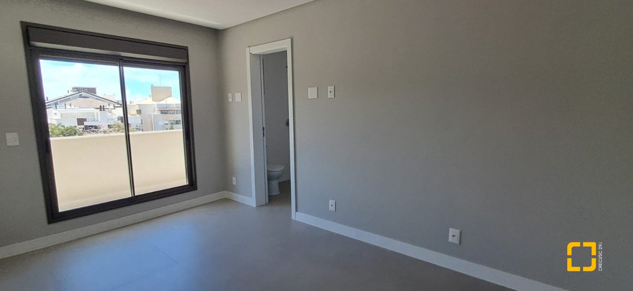 Apartamento com 72m², 3 quartos (sendo 1 suíte), 1 garagem, no bairro Ingleses em Florianópolis