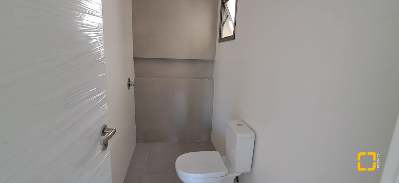 Apartamento com 72m², 3 quartos (sendo 1 suíte), 1 garagem, no bairro Ingleses em Florianópolis