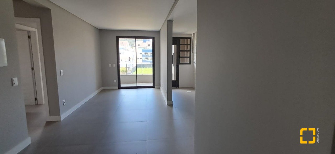 Apartamento com 76m², 4 quartos (sendo 2 suítes), 2 garagens, no bairro Ingleses em Florianópolis