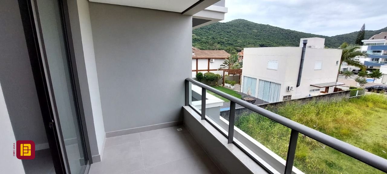 Apartamento com 76m², 4 quartos (sendo 2 suítes), 2 garagens, no bairro Ingleses em Florianópolis