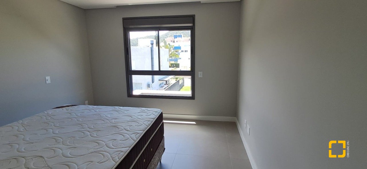 Apartamento com 76m², 4 quartos (sendo 2 suítes), 2 garagens, no bairro Ingleses em Florianópolis