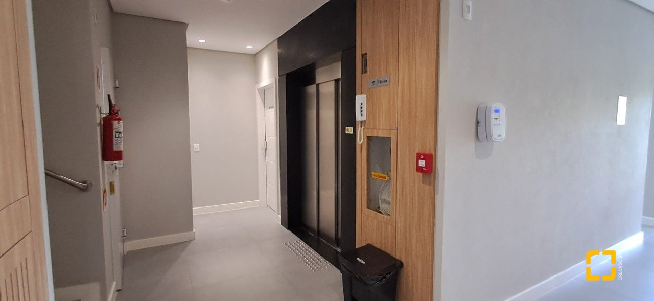 Apartamento com 76m², 4 quartos (sendo 2 suítes), 2 garagens, no bairro Ingleses em Florianópolis
