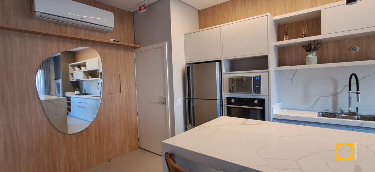 Apartamento com 76m², 4 quartos (sendo 2 suítes), 2 garagens, no bairro Ingleses em Florianópolis