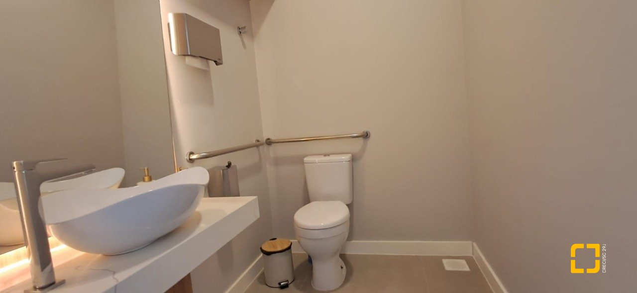 Apartamento com 76m², 4 quartos (sendo 2 suítes), 2 garagens, no bairro Ingleses em Florianópolis