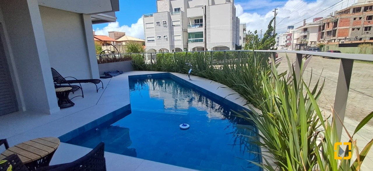 Apartamento com 76m², 4 quartos (sendo 2 suítes), 2 garagens, no bairro Ingleses em Florianópolis