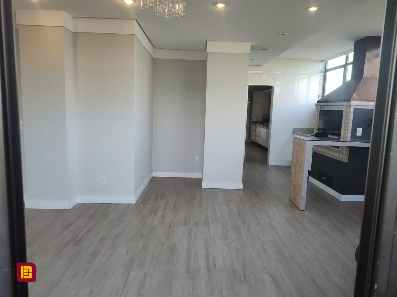Cobertura com 396m², 3 quartos (sendo 1 suíte), 2 garagens, no bairro Bom Abrigo em Florianópolis