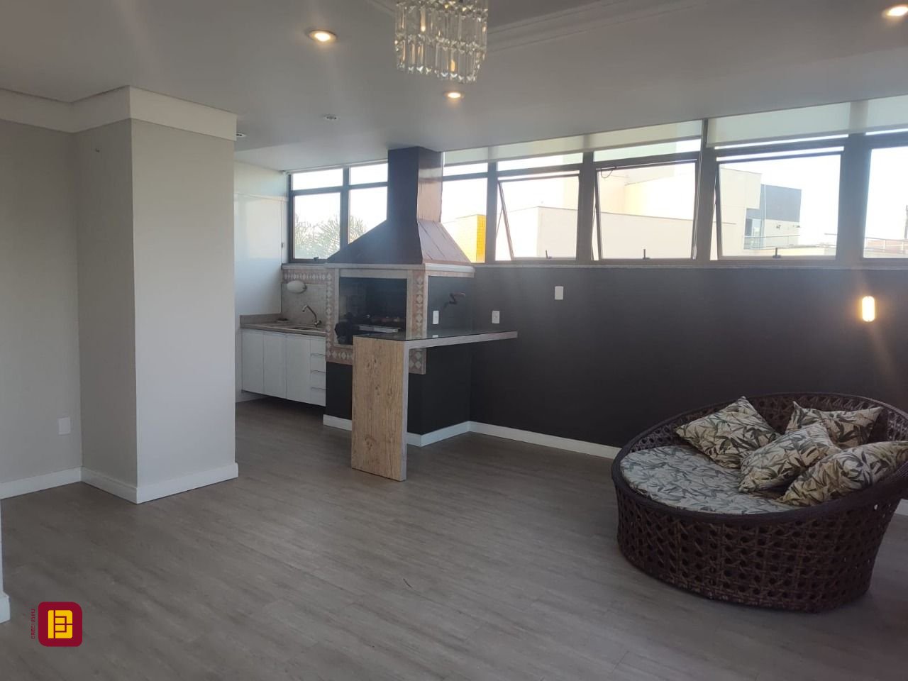 Cobertura com 396m², 3 quartos (sendo 1 suíte), 2 garagens, no bairro Bom Abrigo em Florianópolis