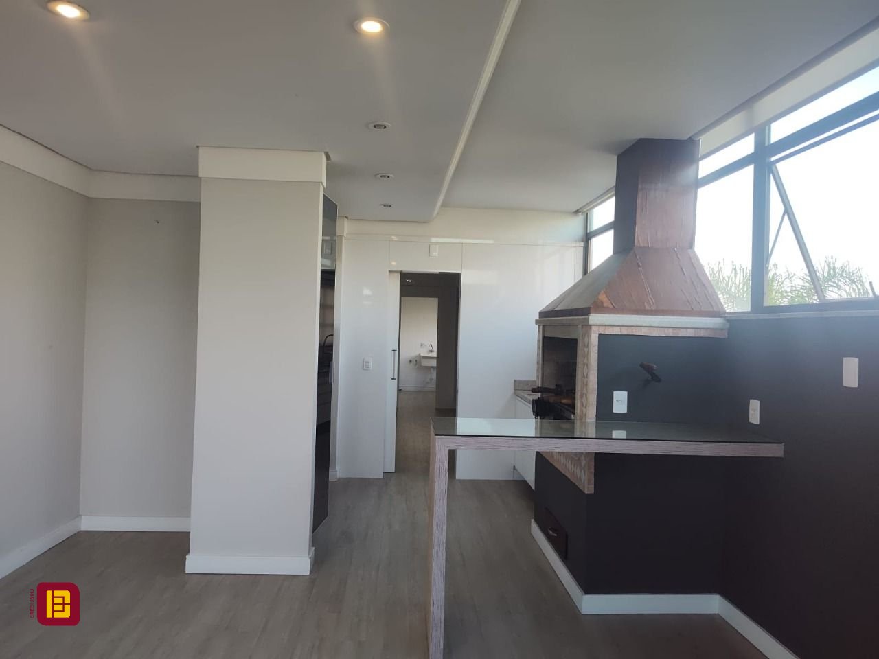 Cobertura com 396m², 3 quartos (sendo 1 suíte), 2 garagens, no bairro Bom Abrigo em Florianópolis